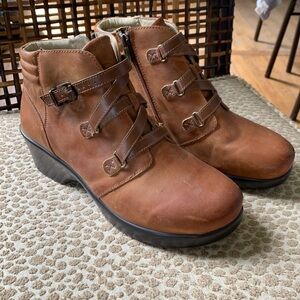 Brown leather Algeria booties size 40 *Never Been Worn*